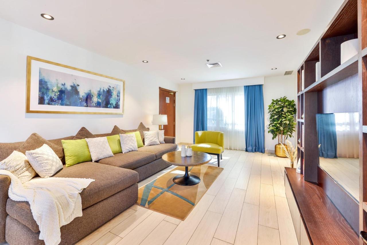 Radisson Blu Resort, Курортный комплекс 5*