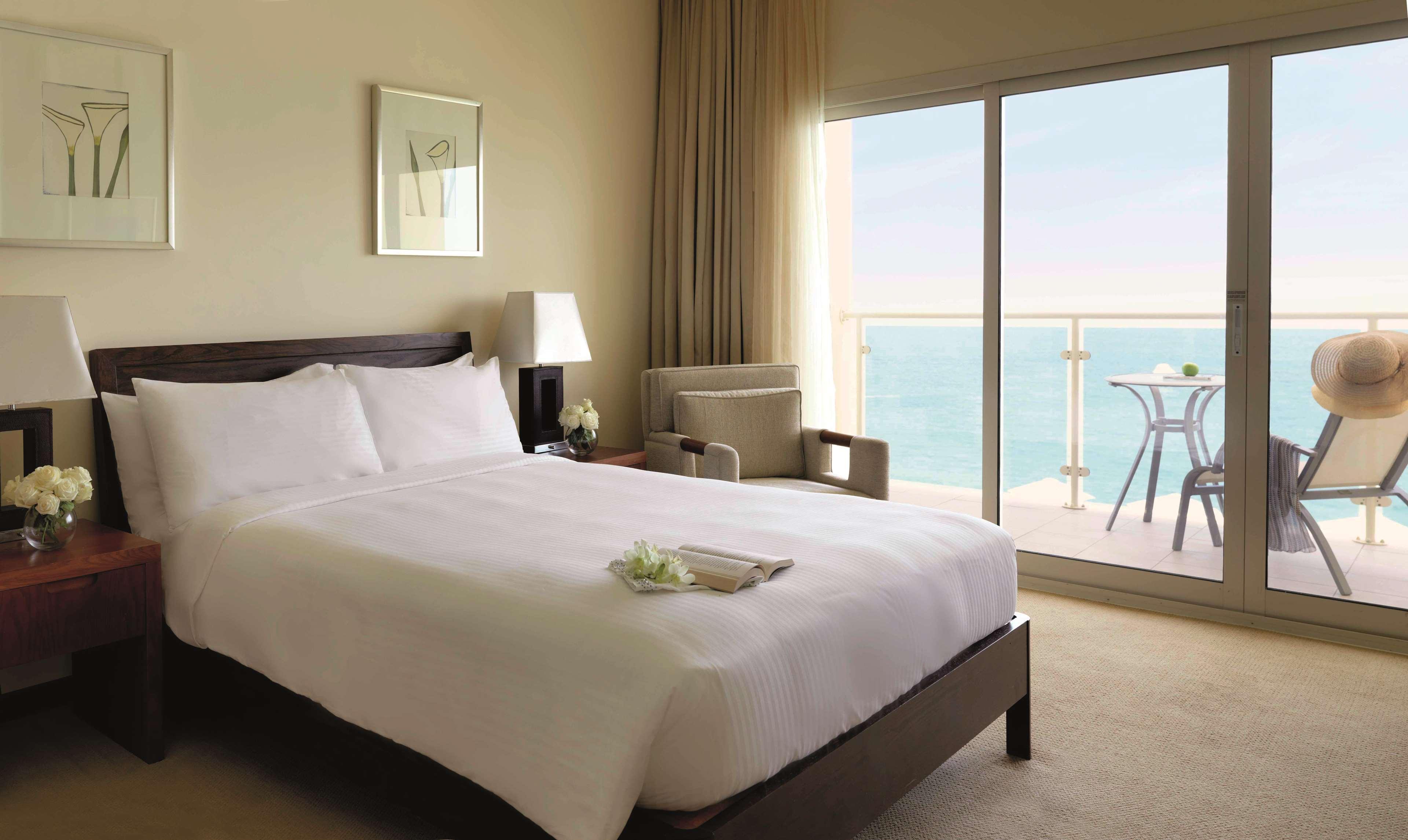 Radisson Blu Resort, 5* Эль-Фуджайра