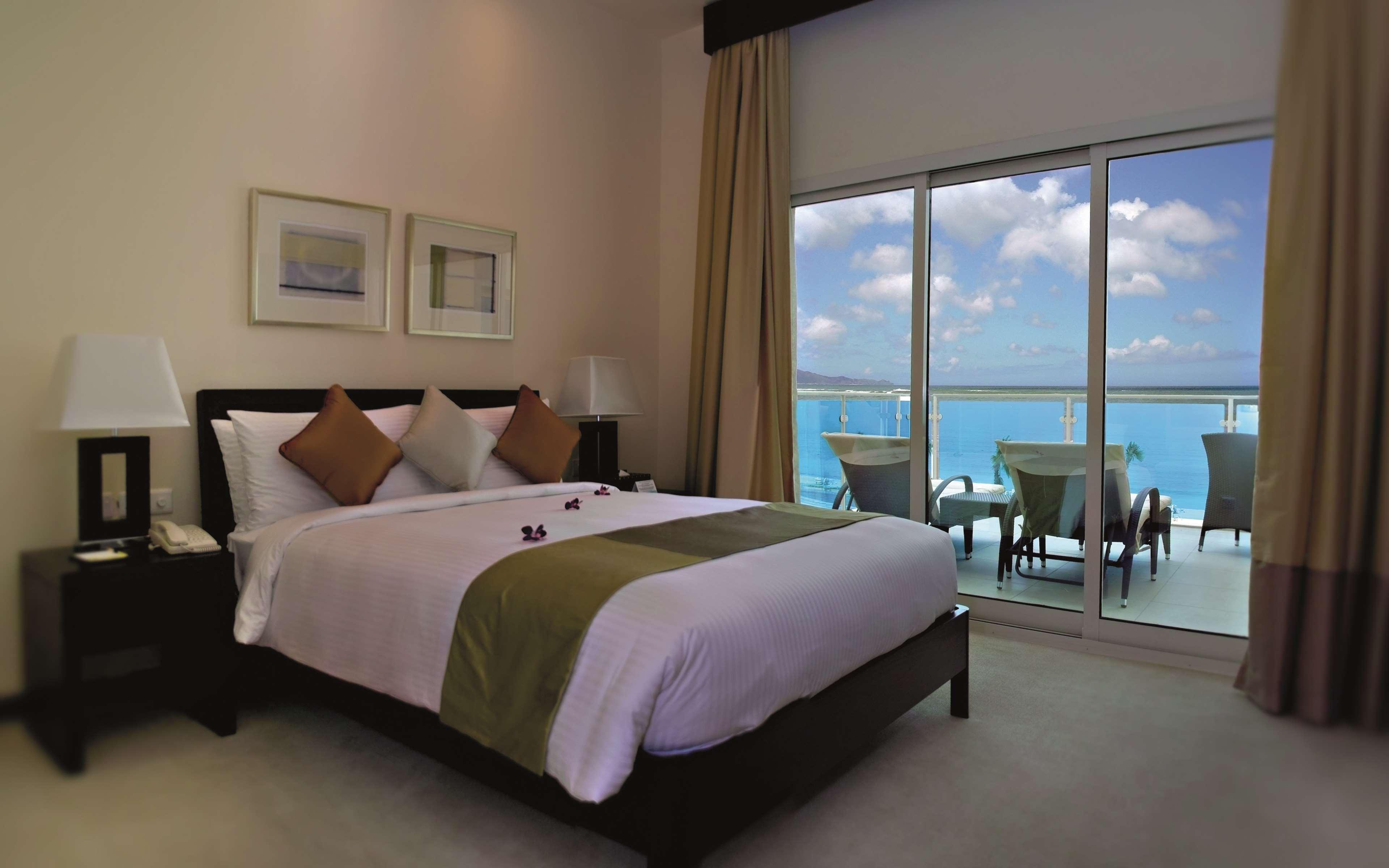 Radisson Blu Resort, 5*