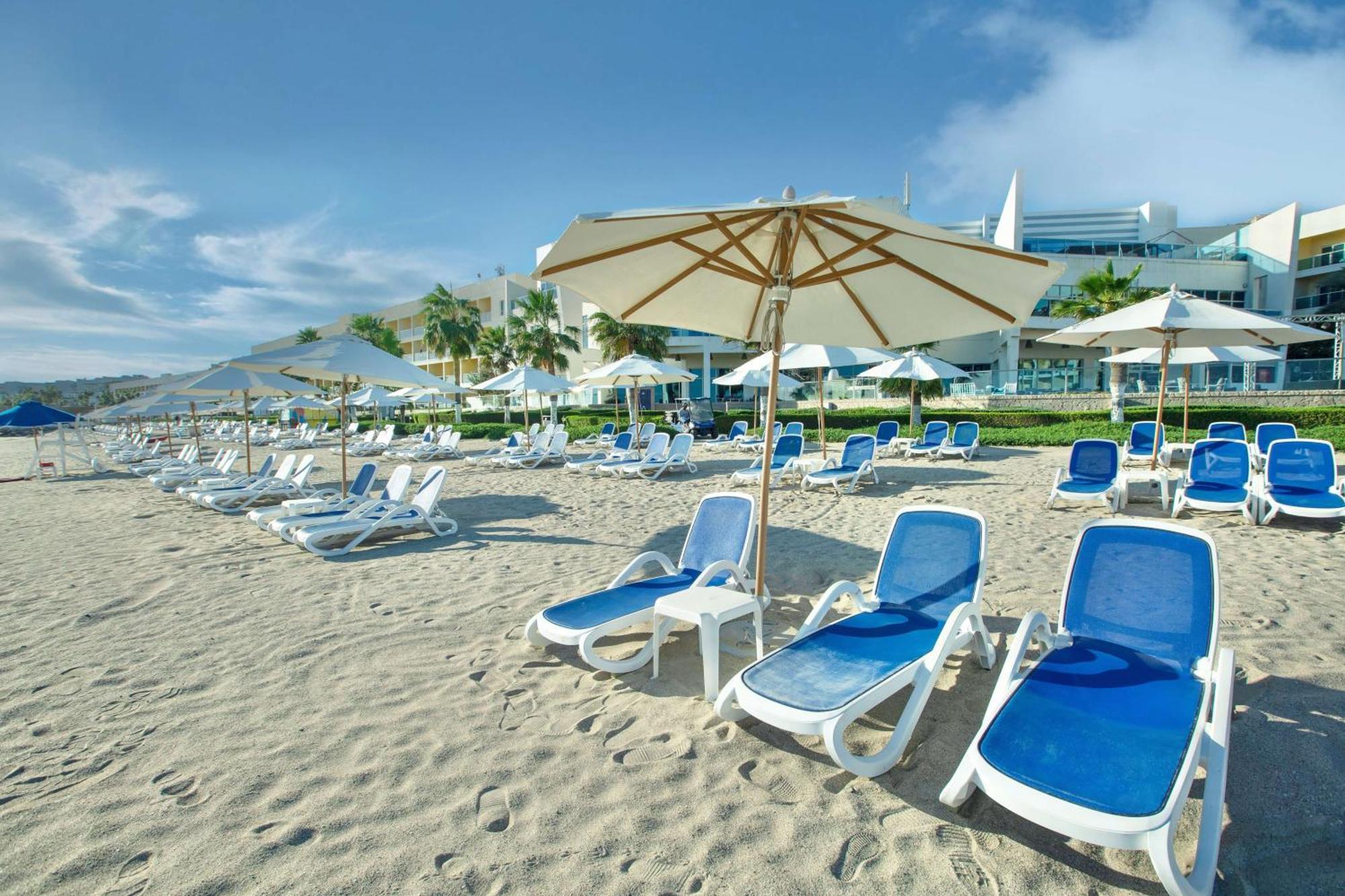 Radisson Blu Resort,