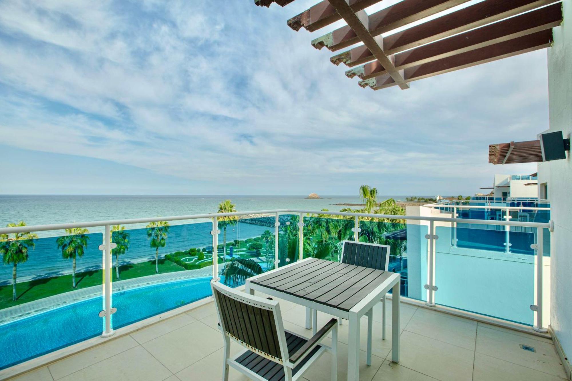 Radisson Blu Resort, 5*